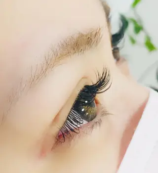 マツエク・マツパ メンズアイブロウ MAXIの眉毛・アイブロウイメージ