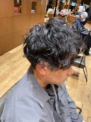 パーマ メンズ 暖色系カラー まおのヘアスタイル