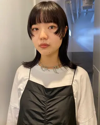 ミディアム カラー 永田 愛莉のヘアスタイル