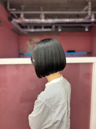 ショート 田中麻鈴/ハイトーン /ミルクティーのヘアスタイル