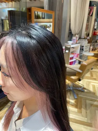 カラー セピアージュアン所属・バヤラー バイガルマーのヘアスタイル