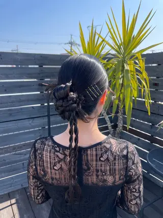 ロング TIDEHAIR SHUKAのヘアスタイル