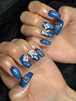 ネイル ✴︎ Delightのネイルデザイン