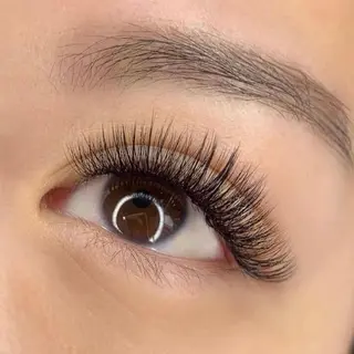 マツエク・マツパ Makea天神大名店 NANAのマツエク・マツパデザイン