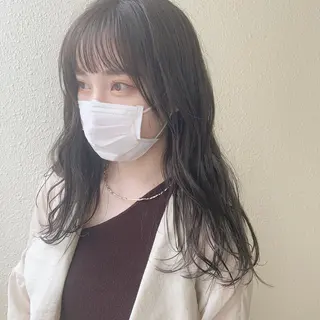 セミロング カラー iLi所属・iLi 《イリ》のヘアスタイル