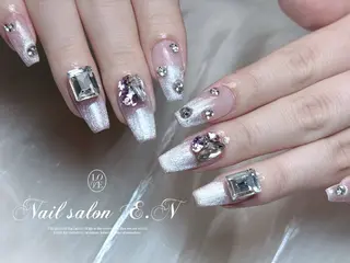 ネイル E.N🦋 長さ出し/持ち込みのネイルデザイン