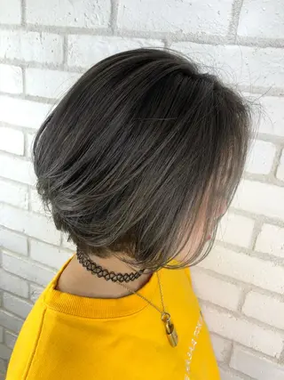ショート カラー RAF TOKYO所属・小島 侑衣のヘアスタイル