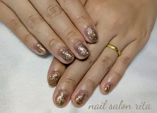 ネイル nail salon rita所属・柴田 理紗のネイルデザイン
