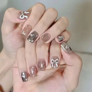 ネイル VIVIAN リサのネイルデザイン