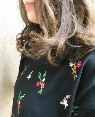 セミロング カラー vato マンツーマンサロンのヘアスタイル