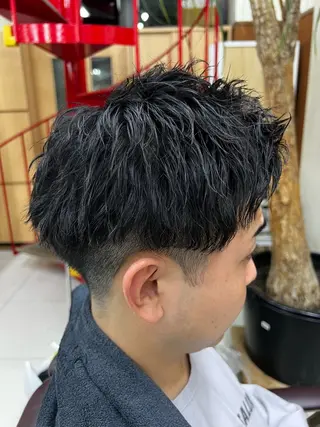 パーマ メンズ yoda waheiのヘアスタイル