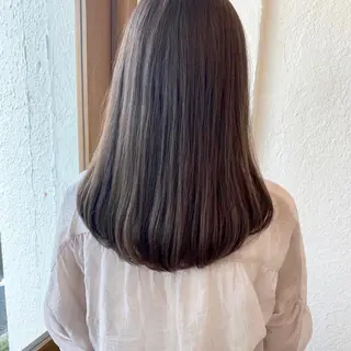 セミロング 田中 紫苑のヘアスタイル