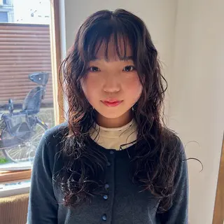 ロング パーマ ミディアムパーマ /癖毛パーマのヘアスタイル