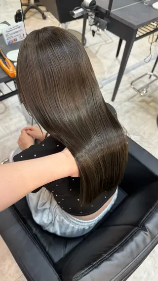 ロング カラー 黒木 悠大のヘアスタイル