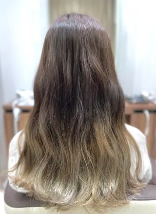 ロング カラー ナカタケ ユウのヘアスタイル