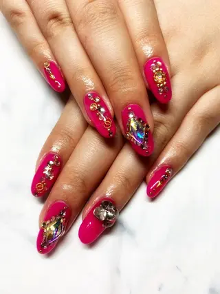 ネイル 菅野 愛花のネイルデザイン