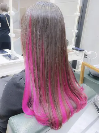 ロング カラー ヘアアレンジ 𝐑𝐈𝐍𝐊𝐀 🐣🩷のヘアスタイル