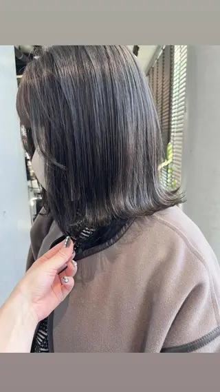 ミディアム カラー パーマ ヘアアレンジ 透明感/オリーブ/ グレージュ/YUKAのヘアスタイル