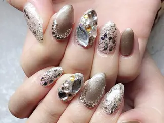 ネイル K. Harukaのネイルデザイン