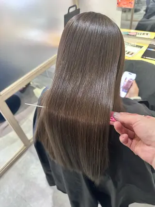 ロング カラー ✨シルクストレート✨ 美髪髪質改善Yukiのヘアスタイル