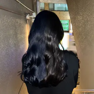 カラー 澁谷 咲映のヘアスタイル