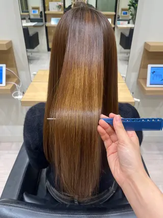 ロング TAYA府中店所属・Ri seのヘアスタイル