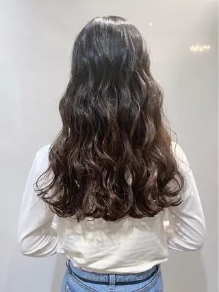 ロング カラー ヘアアレンジ As hair所属・柔らか垢抜けｶﾗｰと ｶｯﾄ🫧ASUKAのヘアスタイル
