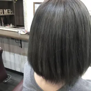 ミディアム カラー embrace エンブレイスのヘアスタイル