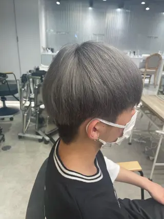 ショート カラー カラーモデル⚡️ REONのヘアスタイル