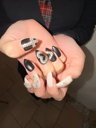 ネイル 右田 里桜のネイルデザイン