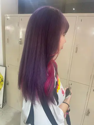 ロング カラー HIKARI🐈‍⬛ レイヤー×デザインのヘアスタイル