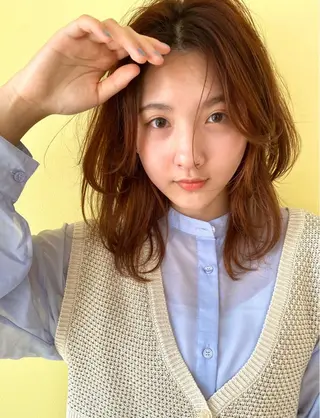 ミディアム カラー YUMA/レイヤー/ 似合わせ/パーマのヘアスタイル