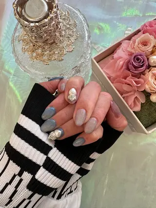 ネイル CREVIO 小美玉店所属・CREVIO小美玉店 店長RIRIのネイルデザイン