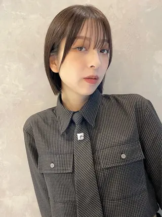 ミディアム ボブ/デザインカラー /表参道/新井美有紀のヘアスタイル