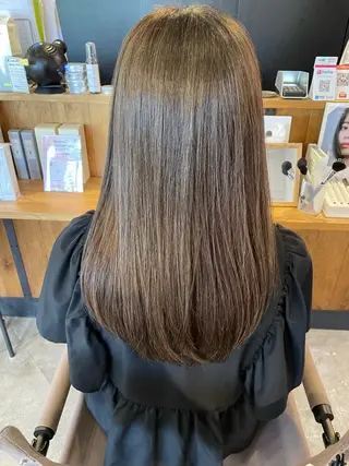 ロング DELA 西山のヘアスタイル