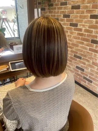 ショート カラー 大谷 亜由奈のヘアスタイル