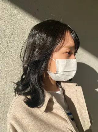 ミディアム Crea la Luce 天神西通り店【クレアラルーチェ】所属・クレアラルーチェ 天神西通りのマツエク・マツパデザイン