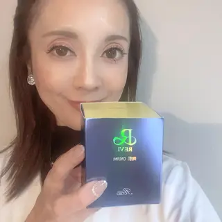 ハーブピーリング/韓国肌管理/フェイシャル/毛穴洗浄/眉毛/顔脱毛【糸脱毛専門】rev所属・ハーブピーリング🌹 毛穴洗浄❤️眉waxのエステ・リラクイメージ