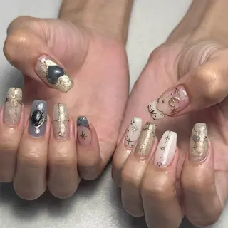 ネイル 🐈‍⬛ Minamiのネイルデザイン