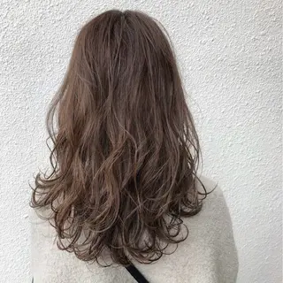 パーマ 井上 香朋のヘアスタイル