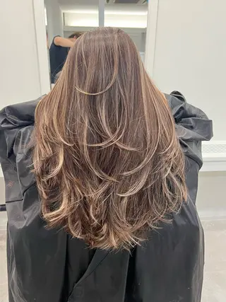 ロング カラー Via officialのヘアスタイル