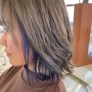 ショート カラー 牧野 佳樹のヘアスタイル