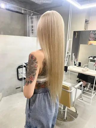 ロング カラー qulim所属・前橋 姫奈のヘアスタイル