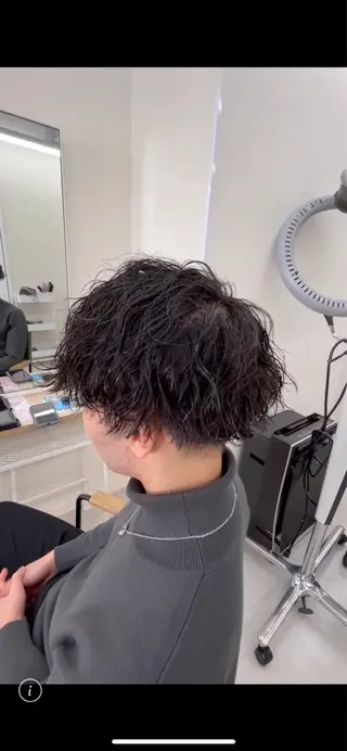 パーマ メンズ NaVIユウジ ブリーチカラーのヘアスタイル