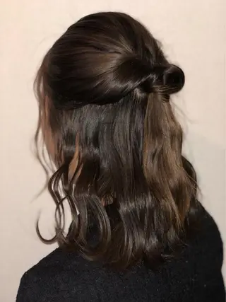 ヘアアレンジ 岸 保奈美のヘアスタイル