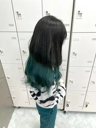 ロング ❤︎ワンホンガーリー なハイトーンヘア❤︎のヘアスタイル