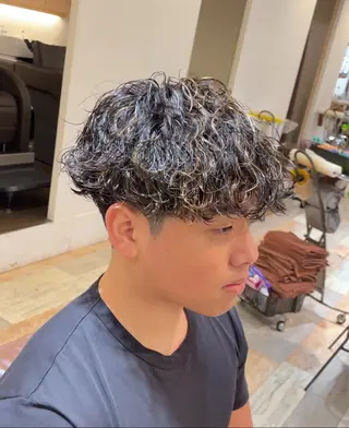 メンズ 波巻きスパイラル/ メンズパーマ/ゆうひのヘアスタイル
