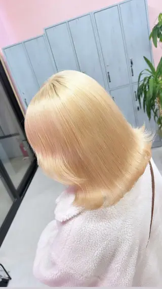 ミディアム カラー ブリーチ人気No.1 MANATO🎨🌈のヘアスタイル