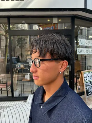 メンズ 韓国風/メンズ アイブロウワックスの眉毛・アイブロウイメージ