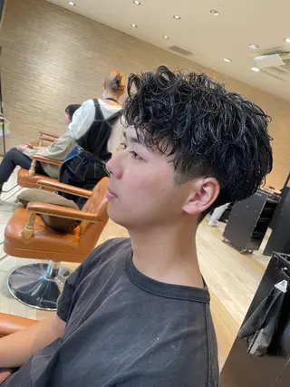 メンズ 亀川蓮 Agu hairのヘアスタイル